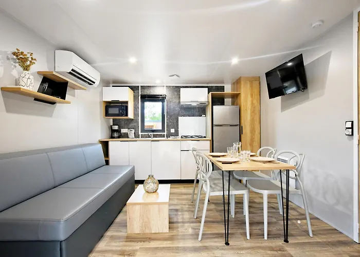 Bella Vista 3* Calvi (Corsica)