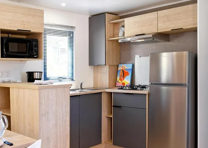 Bella Vista 3* Calvi (Corsica)