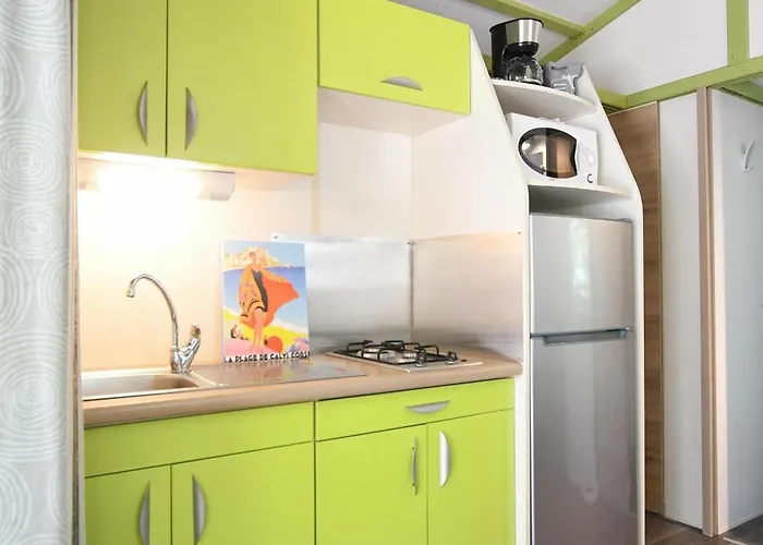 Bella Vista אתר קמפינג 3*